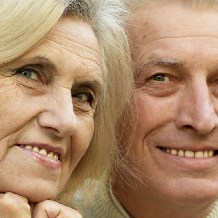 Smiling-Older-Couple-1-1000x520